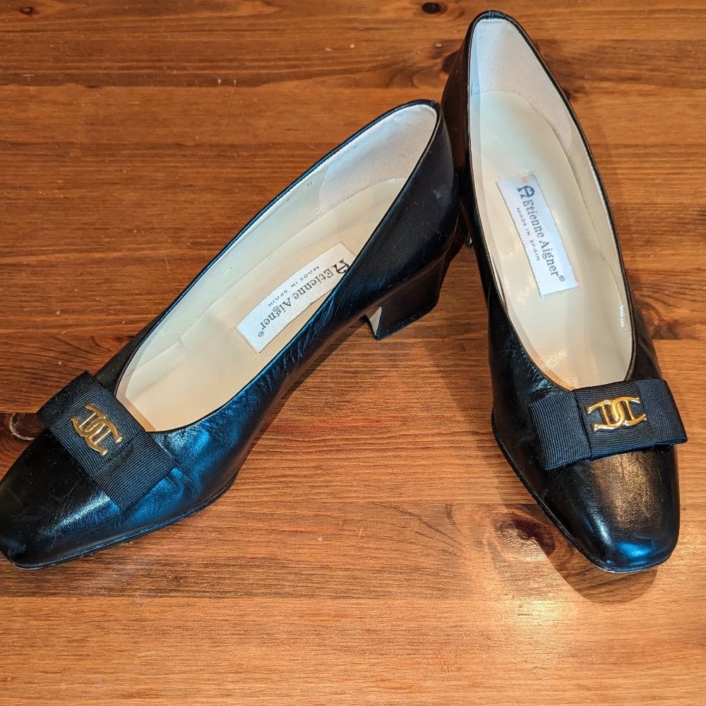 Etienne Aigner black leather pumps  Size 9 NWOT